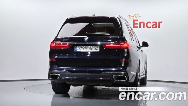 BMW X7 2021 — photo 4