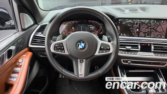 BMW X7 2021 — photo 18