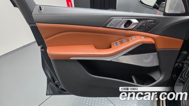BMW X7 2021 — photo 13
