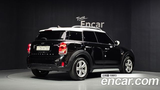 Mini Countryman 2020 — photo 2