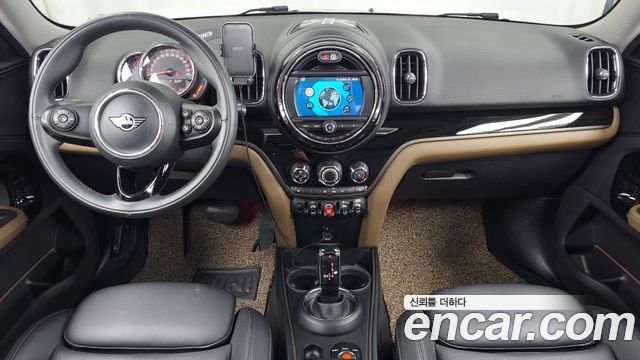 Mini Countryman 2020 — photo 10