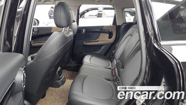 Mini Countryman 2020 — photo 16