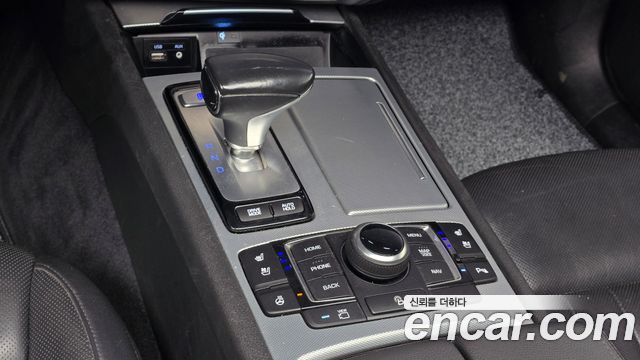 Genesis G80 2018 — photo 12