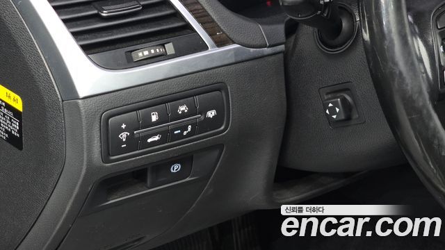 Genesis G80 2018 — photo 19