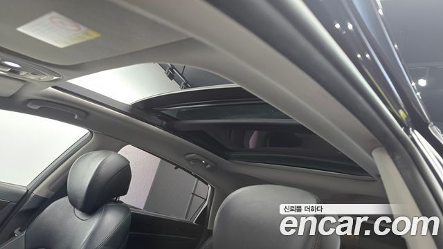 Genesis G80 2018 — photo 24