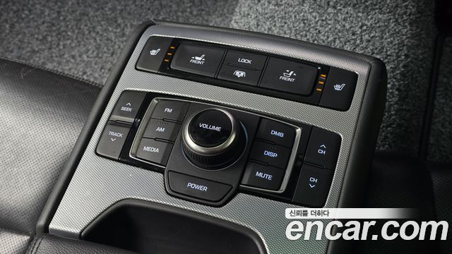 Genesis G80 2018 — photo 28