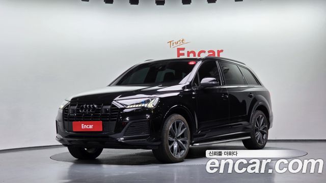 Audi Q7 2023 — photo 1