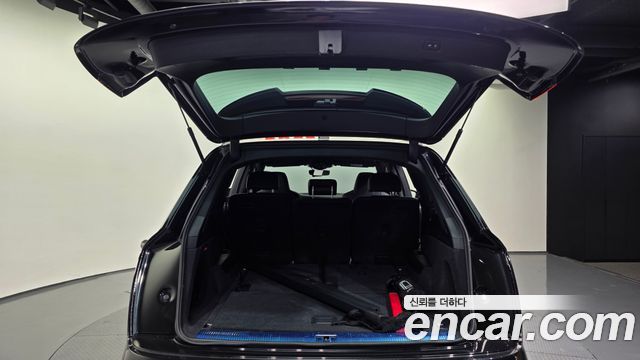 Audi Q7 2023 — photo 26