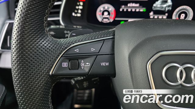 Audi Q7 2023 — photo 31