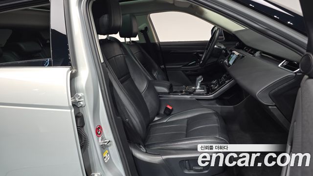 Land Rover Range Rover Evoque 2020 — photo 16