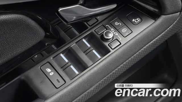Land Rover Range Rover Evoque 2020 — photo 29
