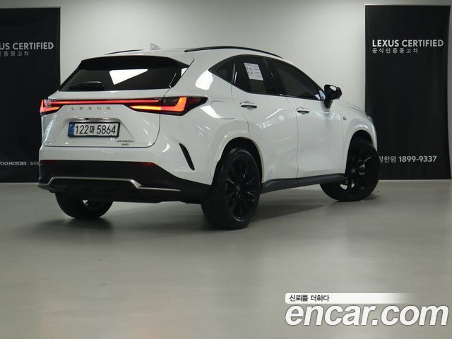 Lexus NX 2025 — photo 2