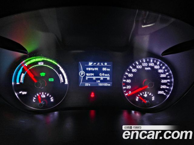 Kia K5 2018 — photo 14