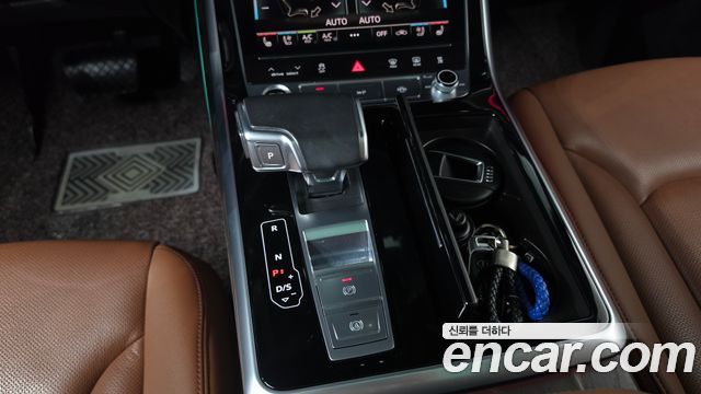 Audi Q7 2021 — photo 12