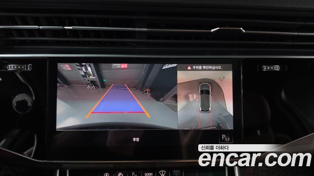 Audi Q7 2021 — photo 20