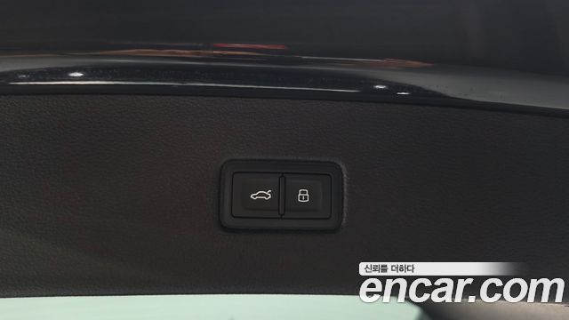 Audi Q7 2021 — photo 22