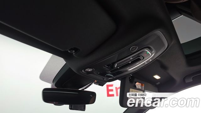 Audi Q7 2021 — photo 24