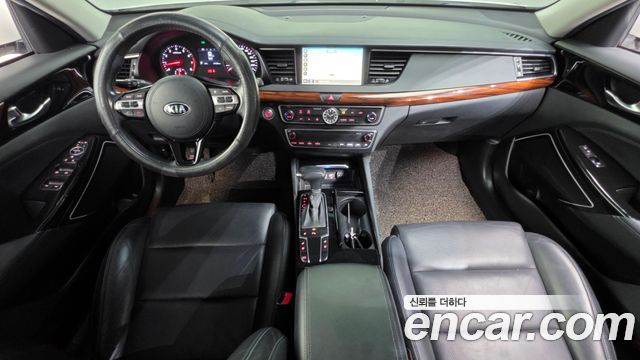 Kia K7 2016 — photo 10