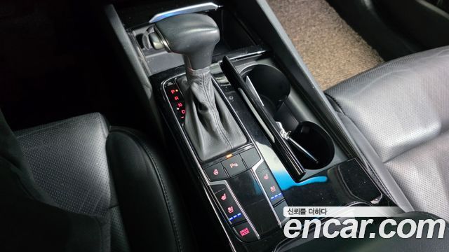 Kia K7 2016 — photo 12