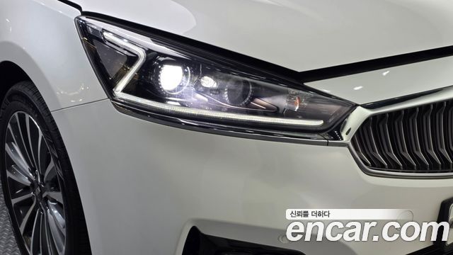 Kia K7 2016 — photo 8