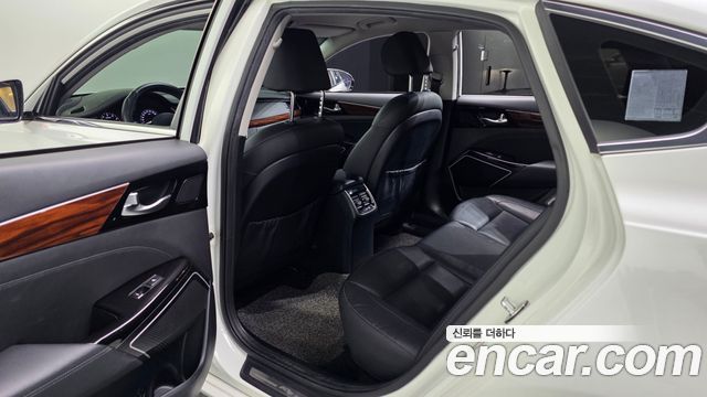 Kia K7 2016 — photo 16