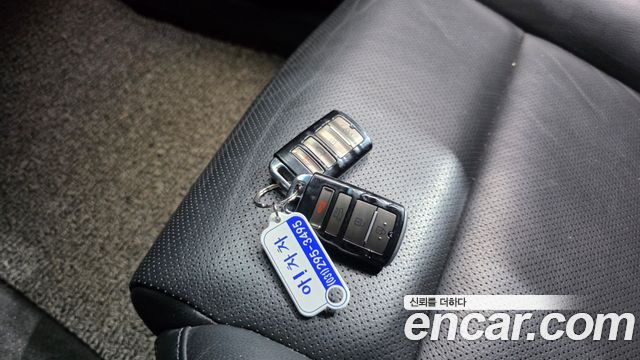 Kia K7 2016 — photo 34