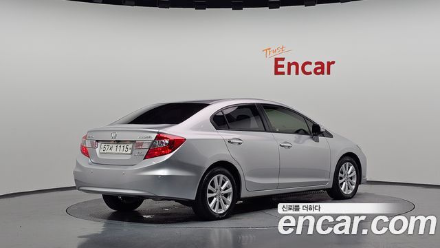 Honda Civic 2012 — photo 2