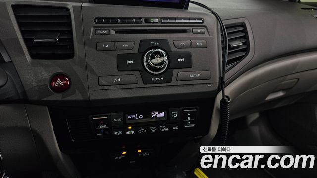 Honda Civic 2012 — photo 17
