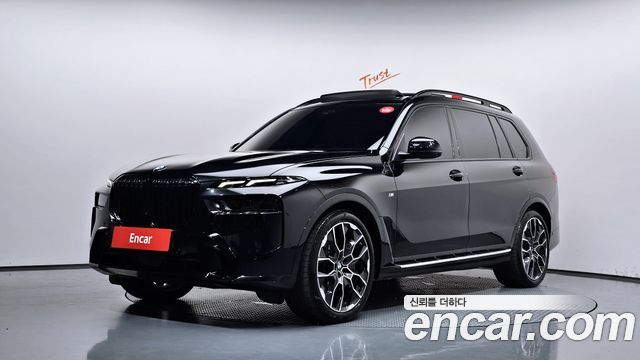 BMW X7 2025 — photo 1