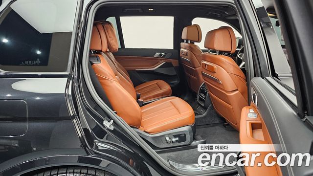 BMW X7 2025 — photo 17