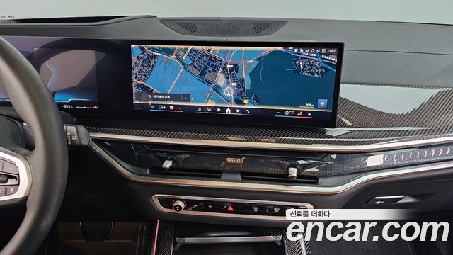 BMW X7 2025 — photo 18