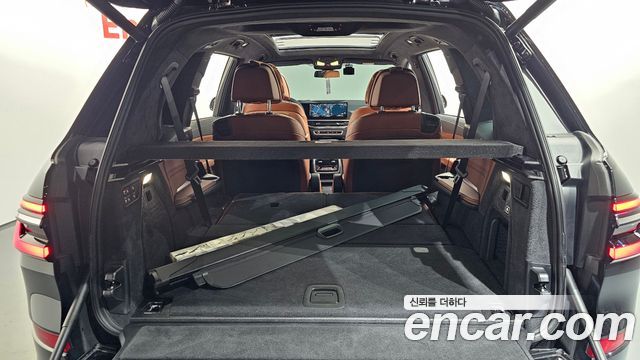 BMW X7 2025 — photo 25