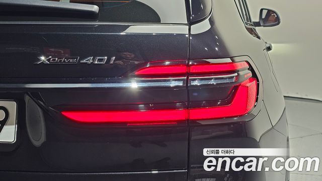 BMW X7 2025 — photo 9