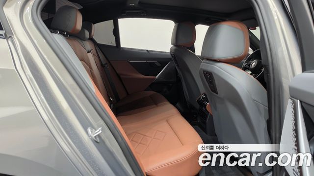 BMW 5-Series 2026 — photo 12