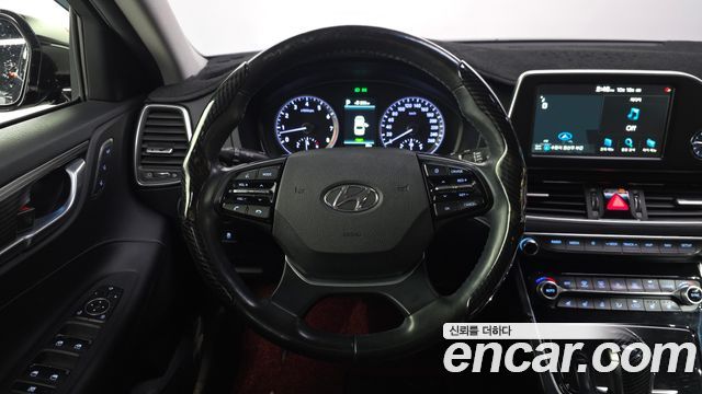 Hyundai Grandeur 2018 — photo 19