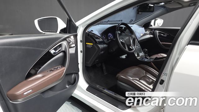 Hyundai Grandeur 2016 — photo 13