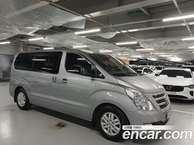 Hyundai Starex 2017 — photo 2