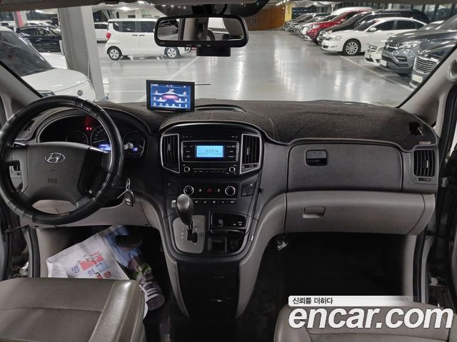 Hyundai Starex 2017 — photo 7