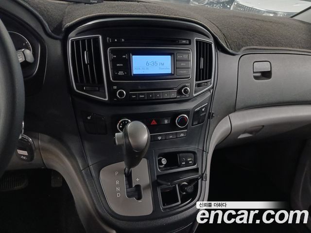 Hyundai Starex 2017 — photo 9