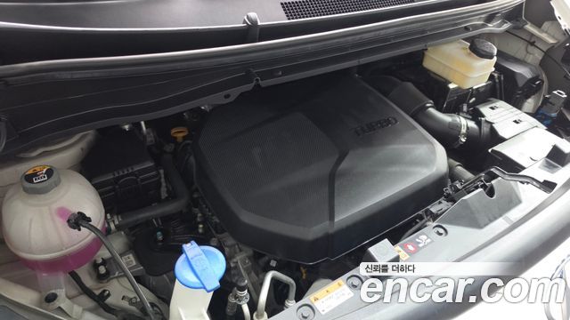 Hyundai Staria 2022 — photo 6