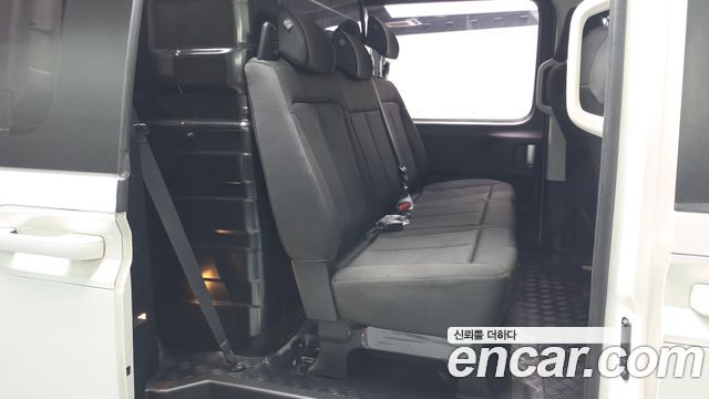 Hyundai Staria 2022 — photo 17