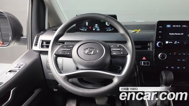 Hyundai Staria 2022 — photo 19