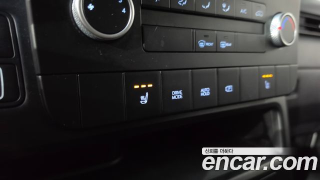 Hyundai Staria 2022 — photo 24