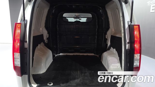 Hyundai Staria 2022 — photo 26