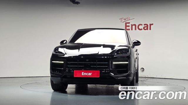 Porsche Cayenne 2025 — photo 3