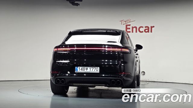 Porsche Cayenne 2025 — photo 4