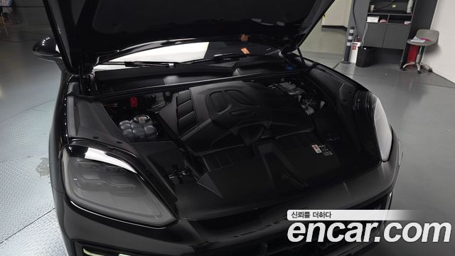Porsche Cayenne 2025 — photo 6