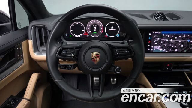 Porsche Cayenne 2025 — photo 19