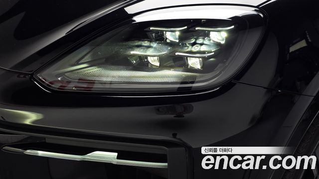 Porsche Cayenne 2025 — photo 8