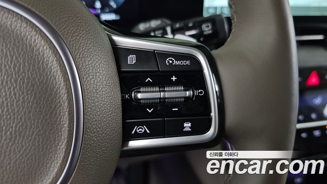Kia Canival 2023 — photo 23